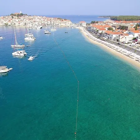 Porta * Primošten